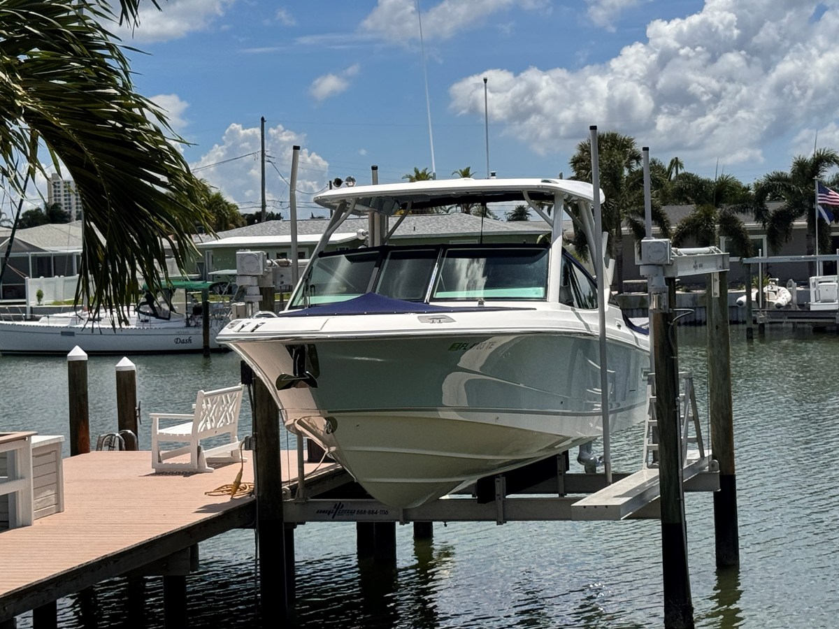 Boston Whaler 280 VANTAGE — 2022 Boston Whaler 280 Vantage — photo 2