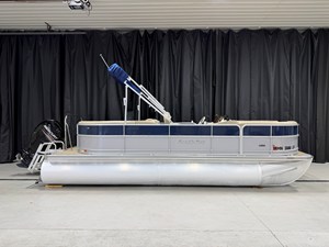 SOUTH BAY 200 TRITOON