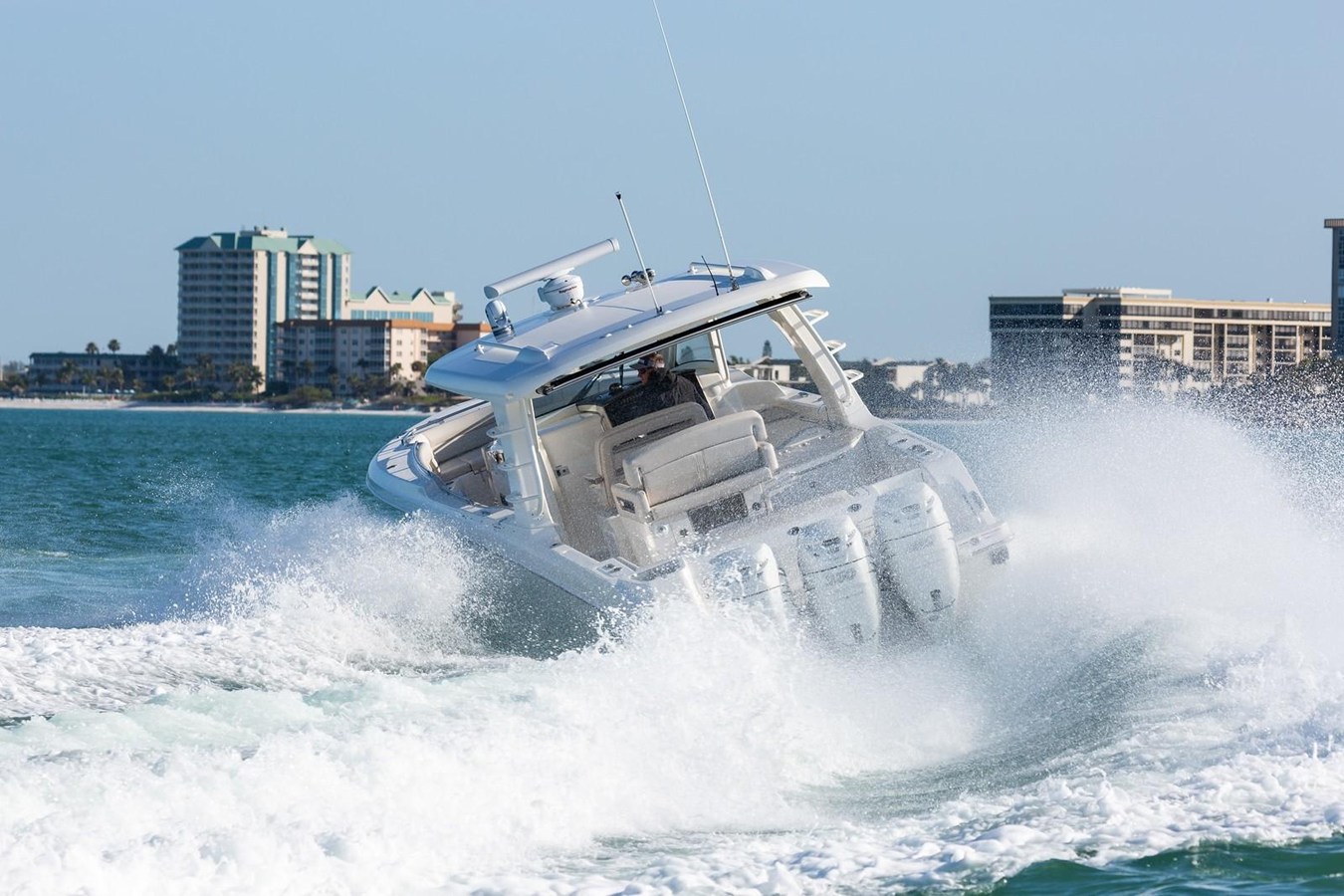 Boston Whaler 350 Realm — 2027 Boston Whaler 350 Realm — photo 5