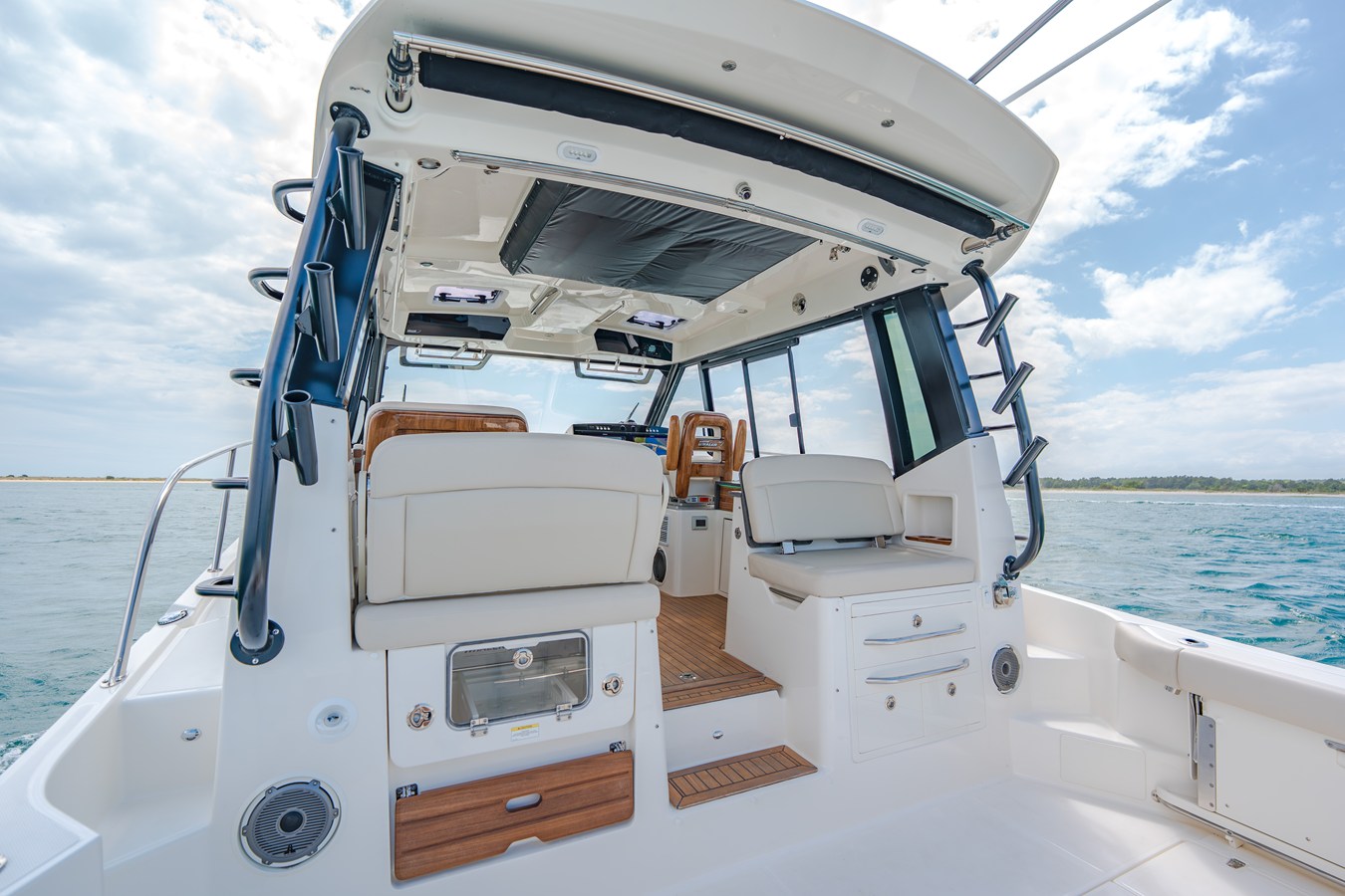 Boston Whaler 405 Conquest — 2026 Boston Whaler 405 Conquest — fotoğraf 5