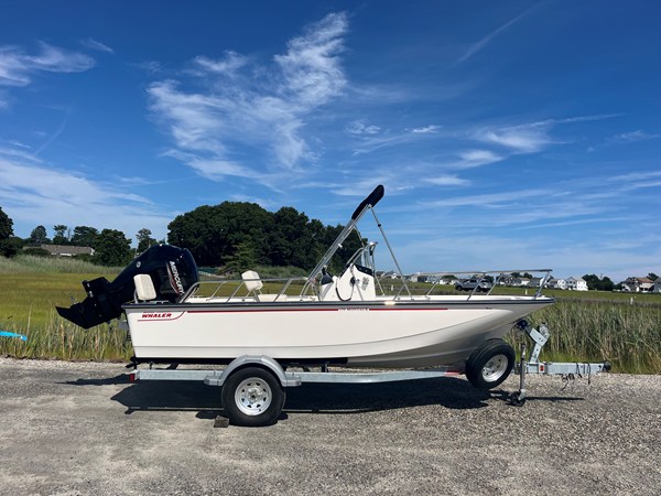 BOSTON WHALER 170 MONTAUK — 2026 Boston Whaler 170 Montauk