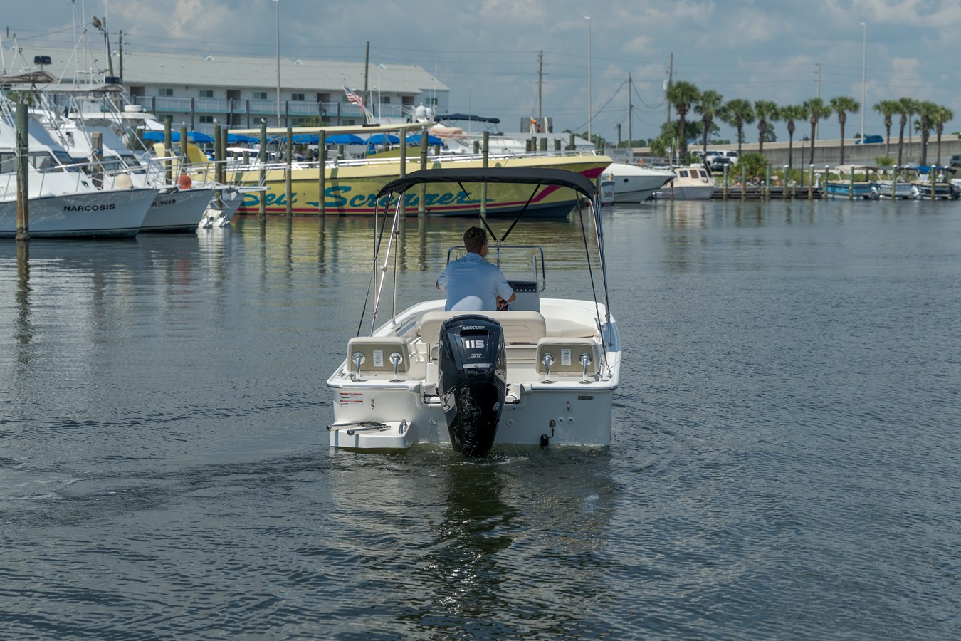 Boston Whaler 170 Montauk — 2027 Boston Whaler 170 Montauk — photo 2