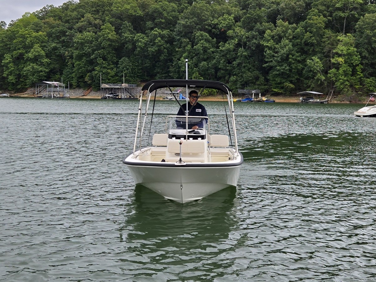 Boston Whaler 170 Montauk — 2027 Boston Whaler 170 Montauk — fotoğraf 3