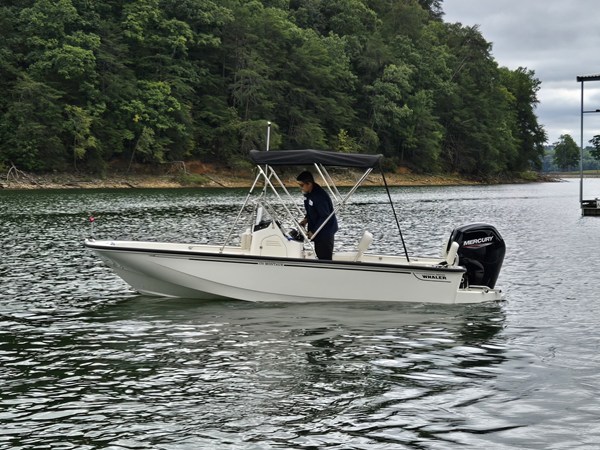 BOSTON WHALER 170 MONTAUK — 2027 Boston Whaler 170 Montauk