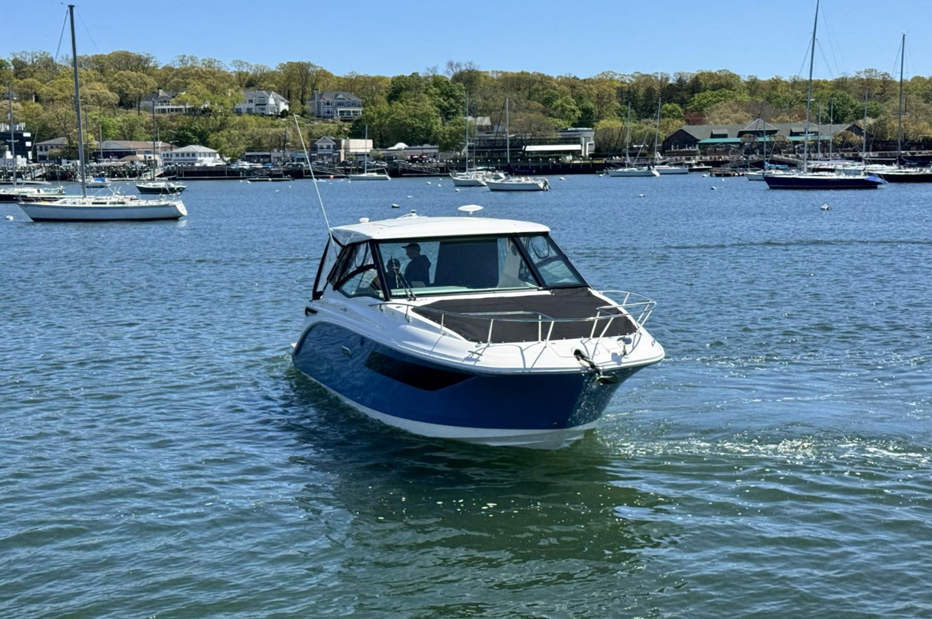 Sea Ray Sundancer 320 Outboard — 2026 Sea Ray Sundancer 320 Outboard — fotoğraf 2
