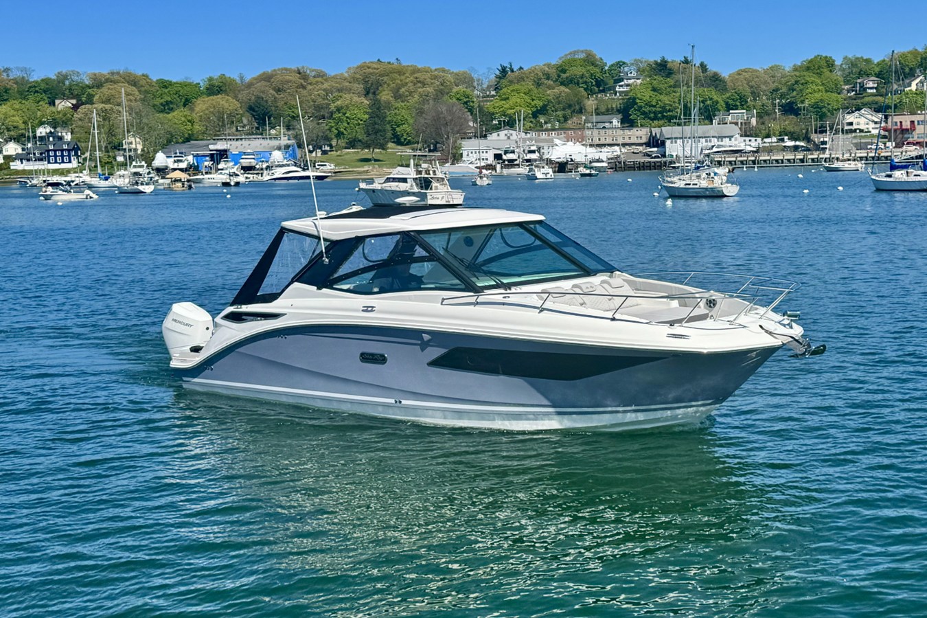 Sea Ray Sundancer 320 Outboard — 2026 Sea Ray Sundancer 320 Outboard — fotoğraf 2