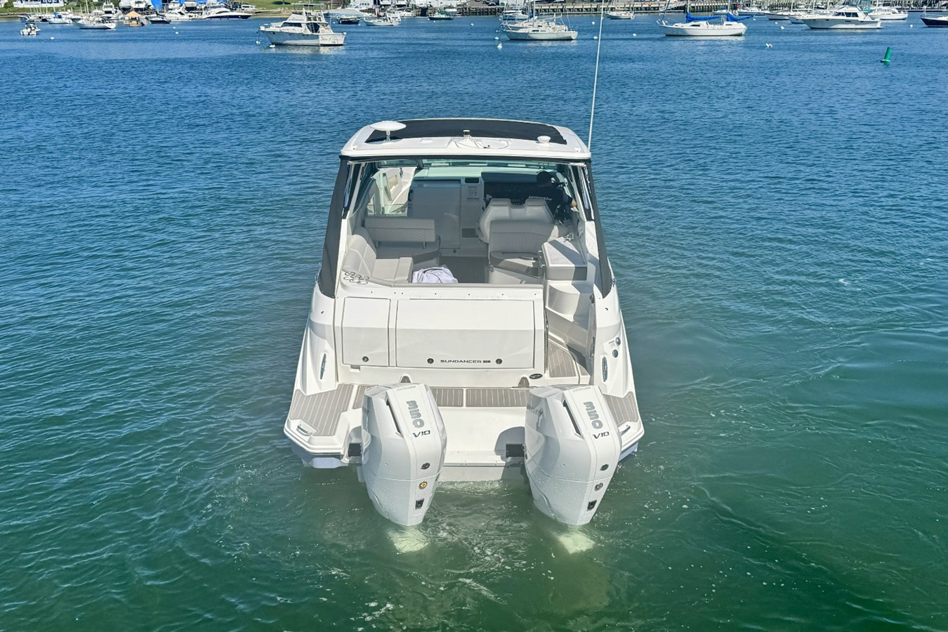 Sea Ray Sundancer 320 Outboard — 2026 Sea Ray Sundancer 320 Outboard — fotoğraf 4