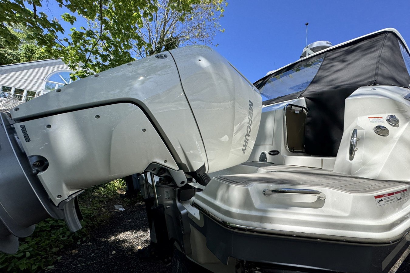 Sea Ray Sundancer 320 Outboard — 2026 Sea Ray Sundancer 320 Outboard — fotoğraf 5