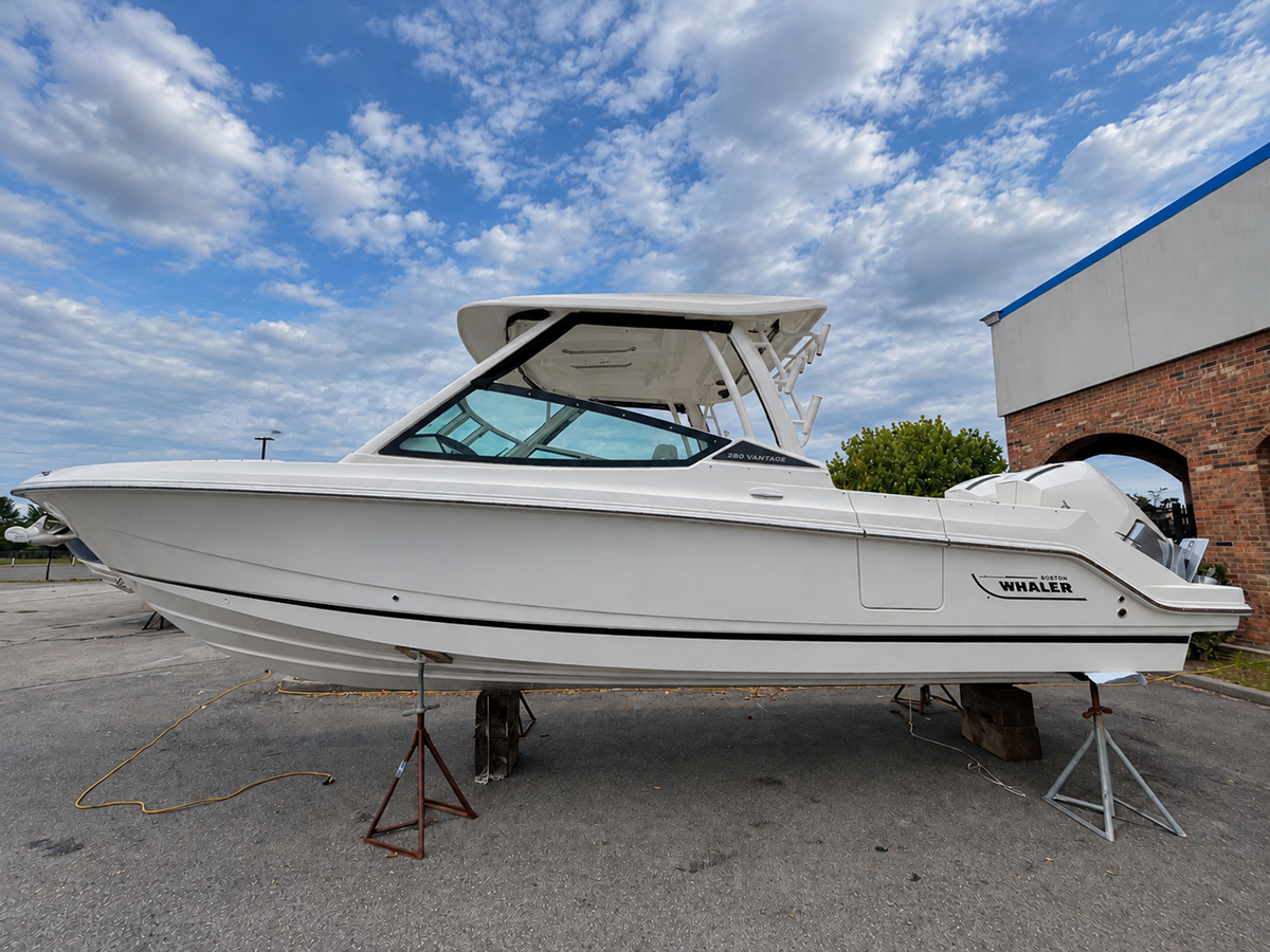 Boston Whaler 280 Vantage — 2027 Boston Whaler 280 Vantage