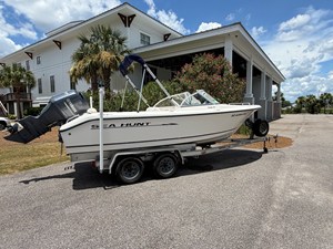 SEA HUNT 200 ESCAPE