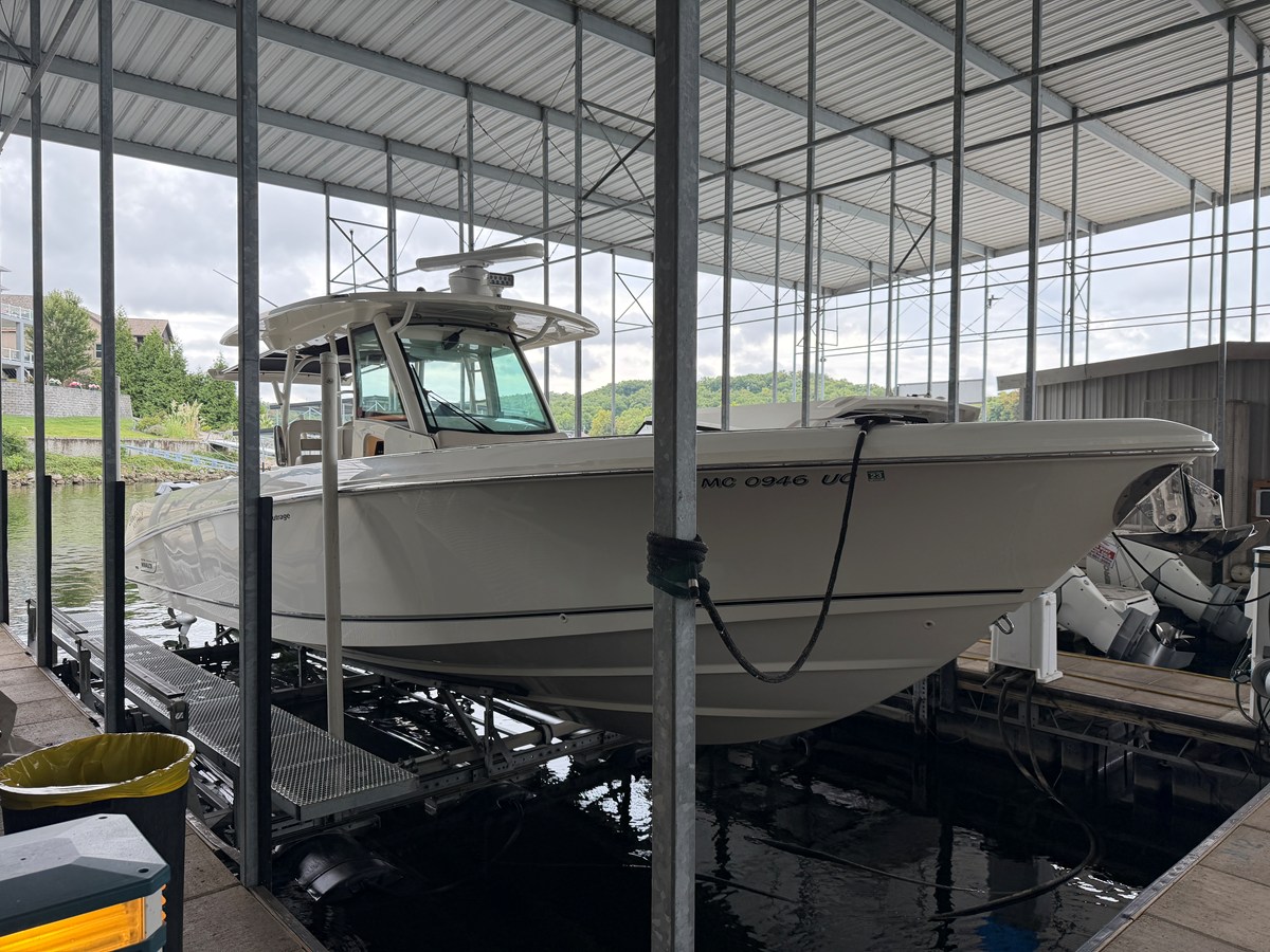 Boston Whaler 350 OUTRAGE — 2017 Boston Whaler 350 Outrage — fotoğraf 2