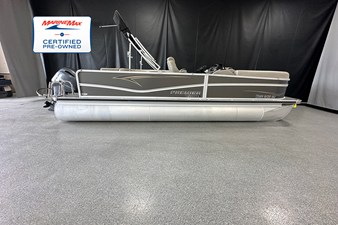 PREMIER 230 SUNSATION TRITOON