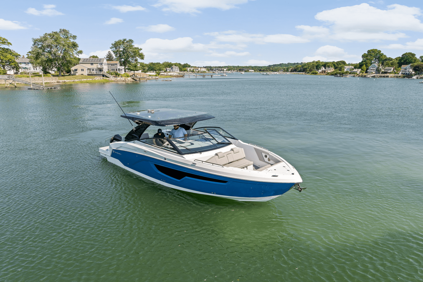 Cruisers Yachts 34 GLS Outboard — 2026 Cruisers Yachts 34 GLS Outboard — fotoğraf 3