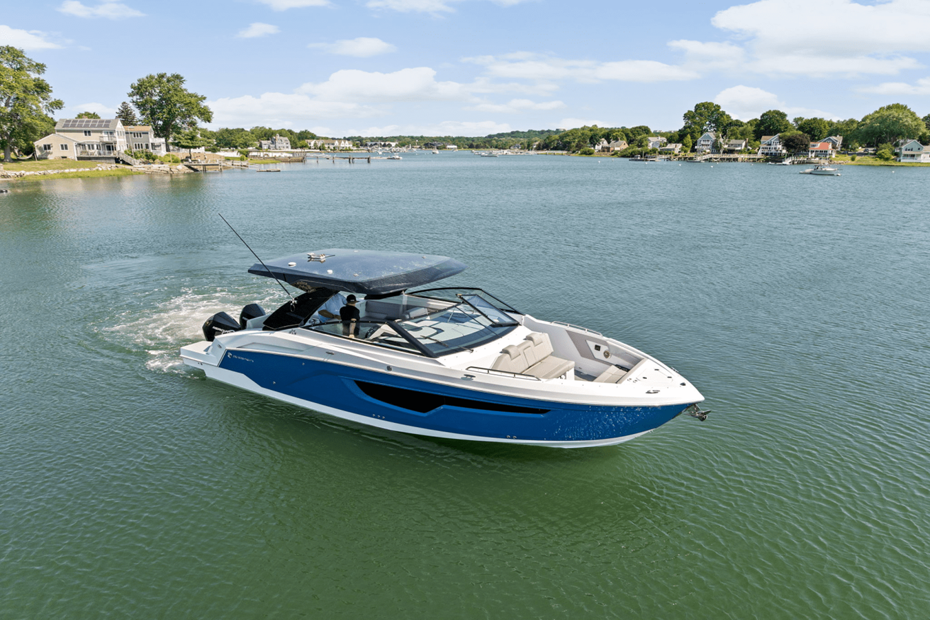 Cruisers Yachts 34 GLS Outboard — 2026 Cruisers Yachts 34 GLS Outboard — fotoğraf 4
