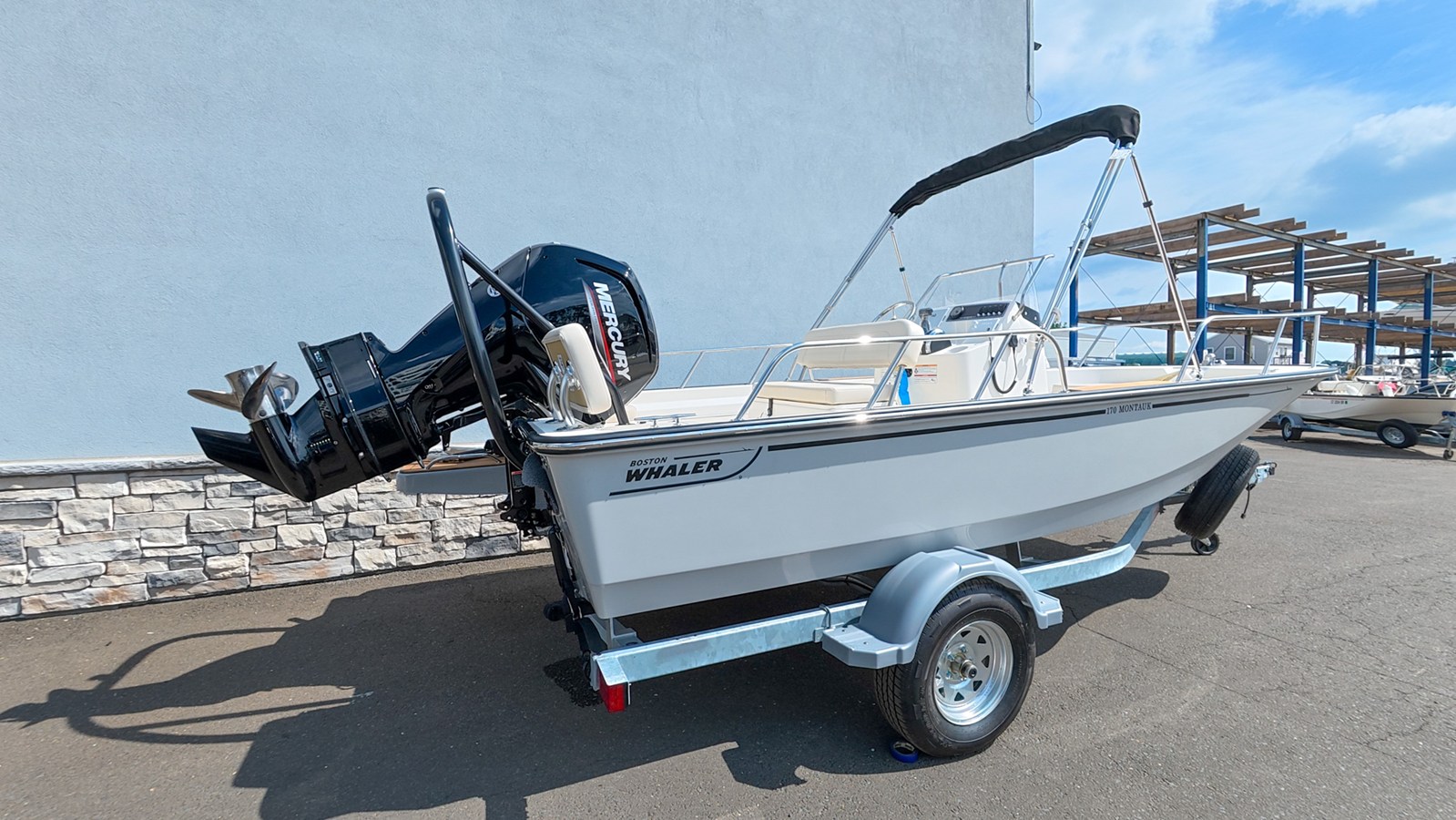 Boston Whaler 170 Montauk — 2026 Boston Whaler 170 Montauk — fotoğraf 4