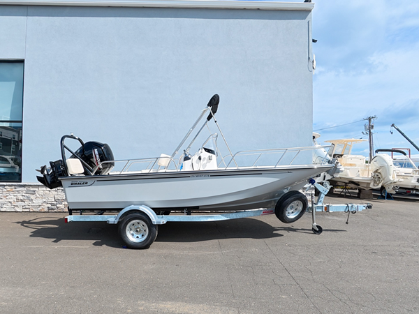 BOSTON WHALER 170 MONTAUK — 2026 Boston Whaler 170 Montauk