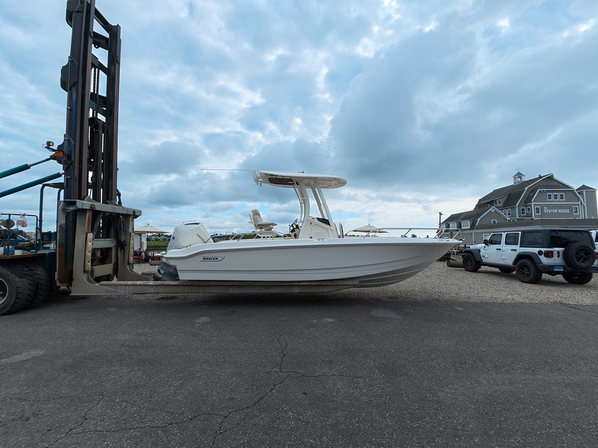 Boston Whaler 220 Dauntless — 2027 Boston Whaler 220 Dauntless — fotoğraf 2