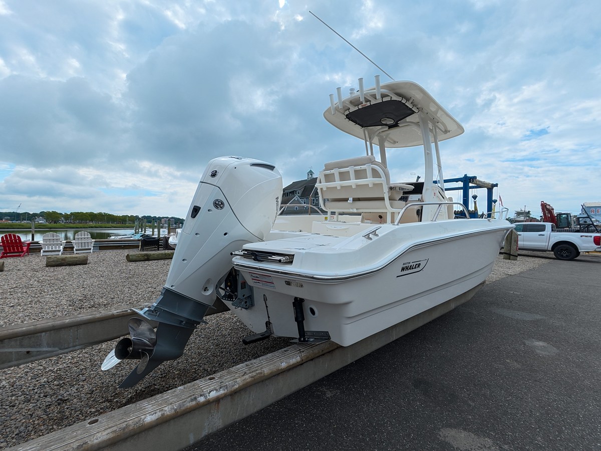 Boston Whaler 220 Dauntless — 2027 Boston Whaler 220 Dauntless — fotoğraf 4