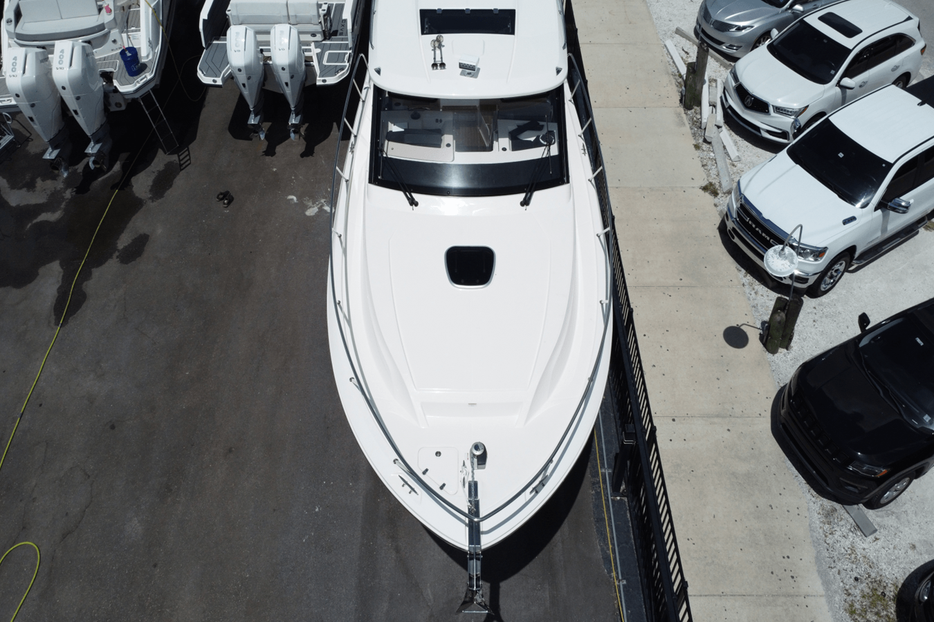 Boston Whaler 365 Conquest — 2025 Boston Whaler 365 Conquest — fotoğraf 4