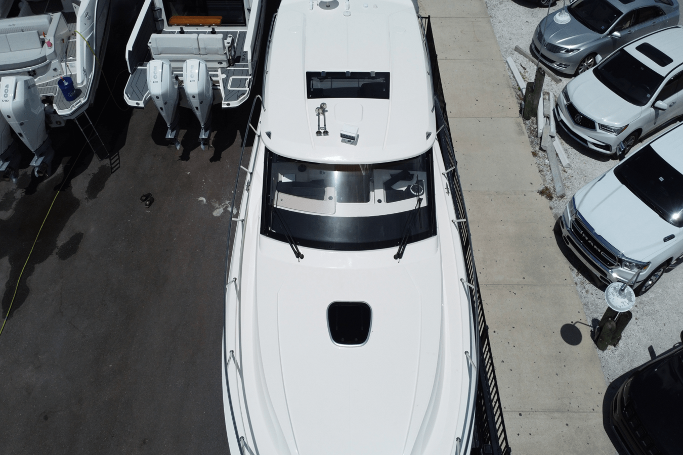 Boston Whaler 365 Conquest — 2025 Boston Whaler 365 Conquest — fotoğraf 5