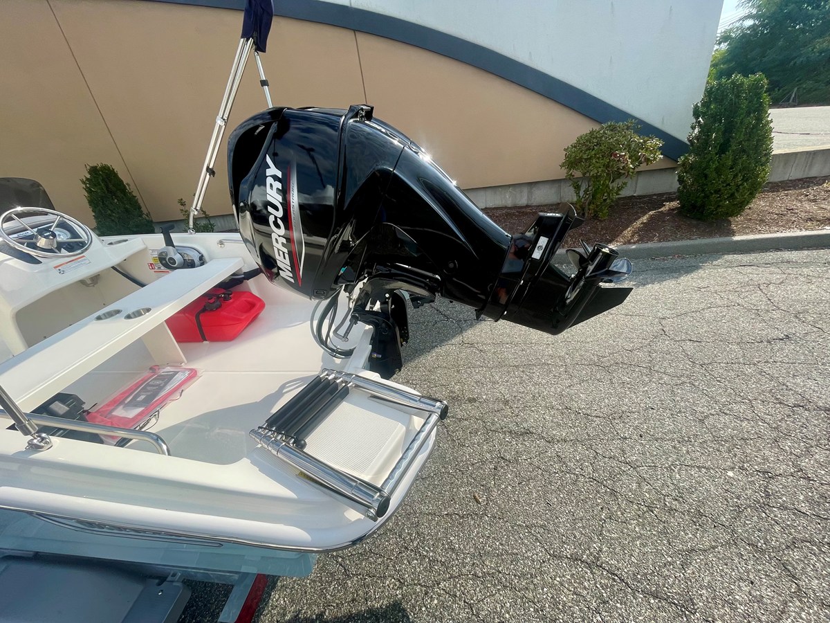 Boston Whaler 130 Super Sport — 2027 Boston Whaler 130 Super Sport — fotoğraf 2