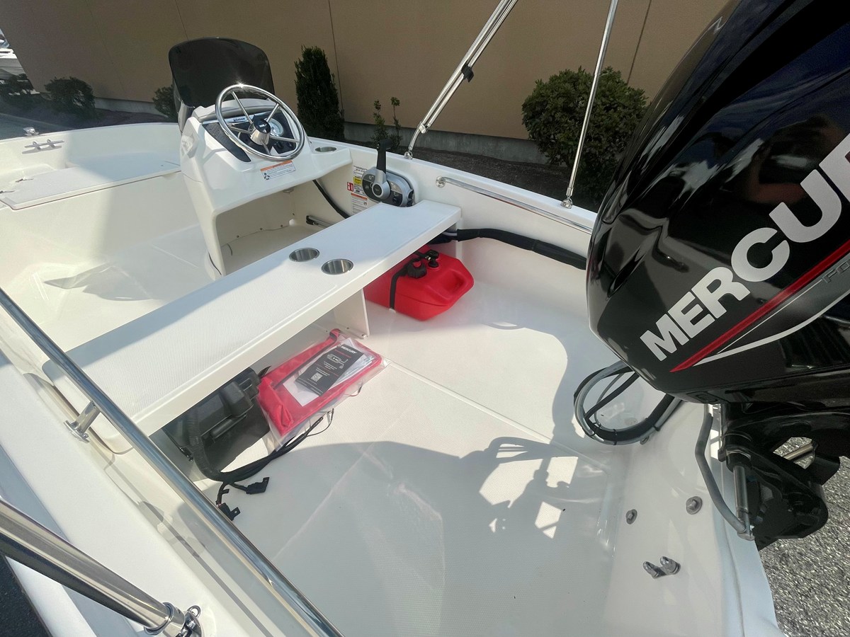 Boston Whaler 130 Super Sport — 2027 Boston Whaler 130 Super Sport — fotoğraf 3
