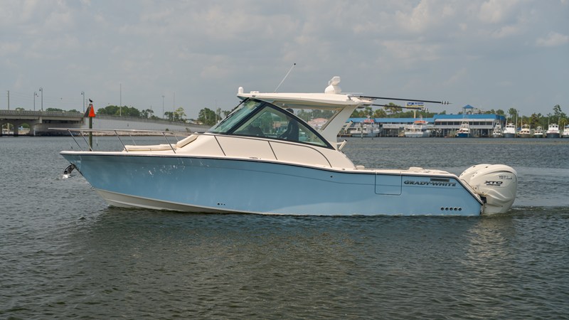 GRADY-WHITE EXPRESS 340 — 2027 Grady-White Express 340