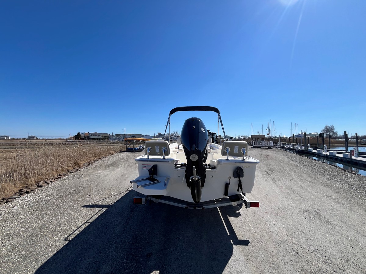 Boston Whaler 170 Montauk — 2026 Boston Whaler 170 Montauk — fotoğraf 2