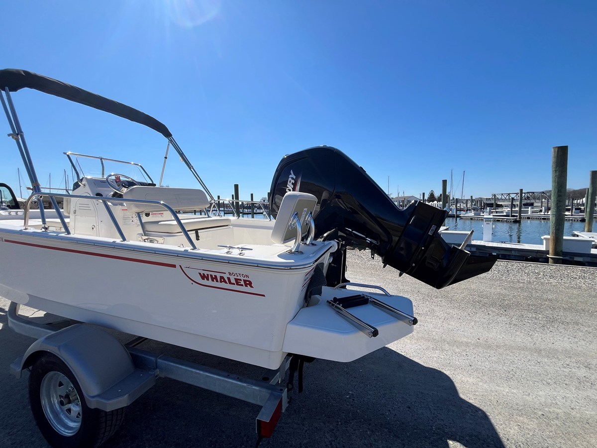 Boston Whaler 170 Montauk — 2026 Boston Whaler 170 Montauk — fotoğraf 4