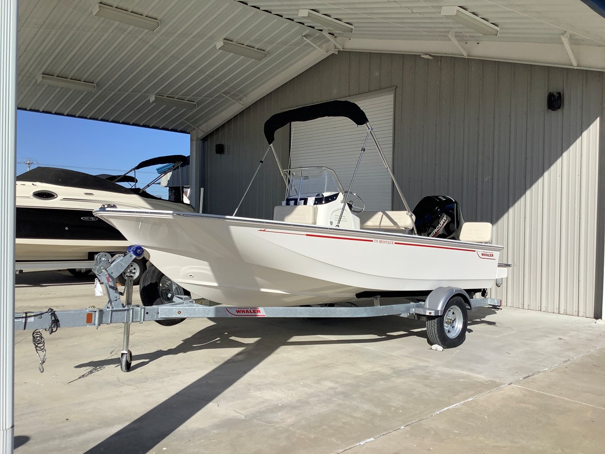 Boston Whaler 170 Montauk — 2026 Boston Whaler 170 Montauk