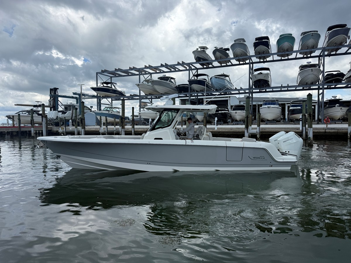 Boston Whaler 330 Outrage — 2026 Boston Whaler 330 Outrage — fotoğraf 4