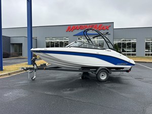 YAMAHA AR195
