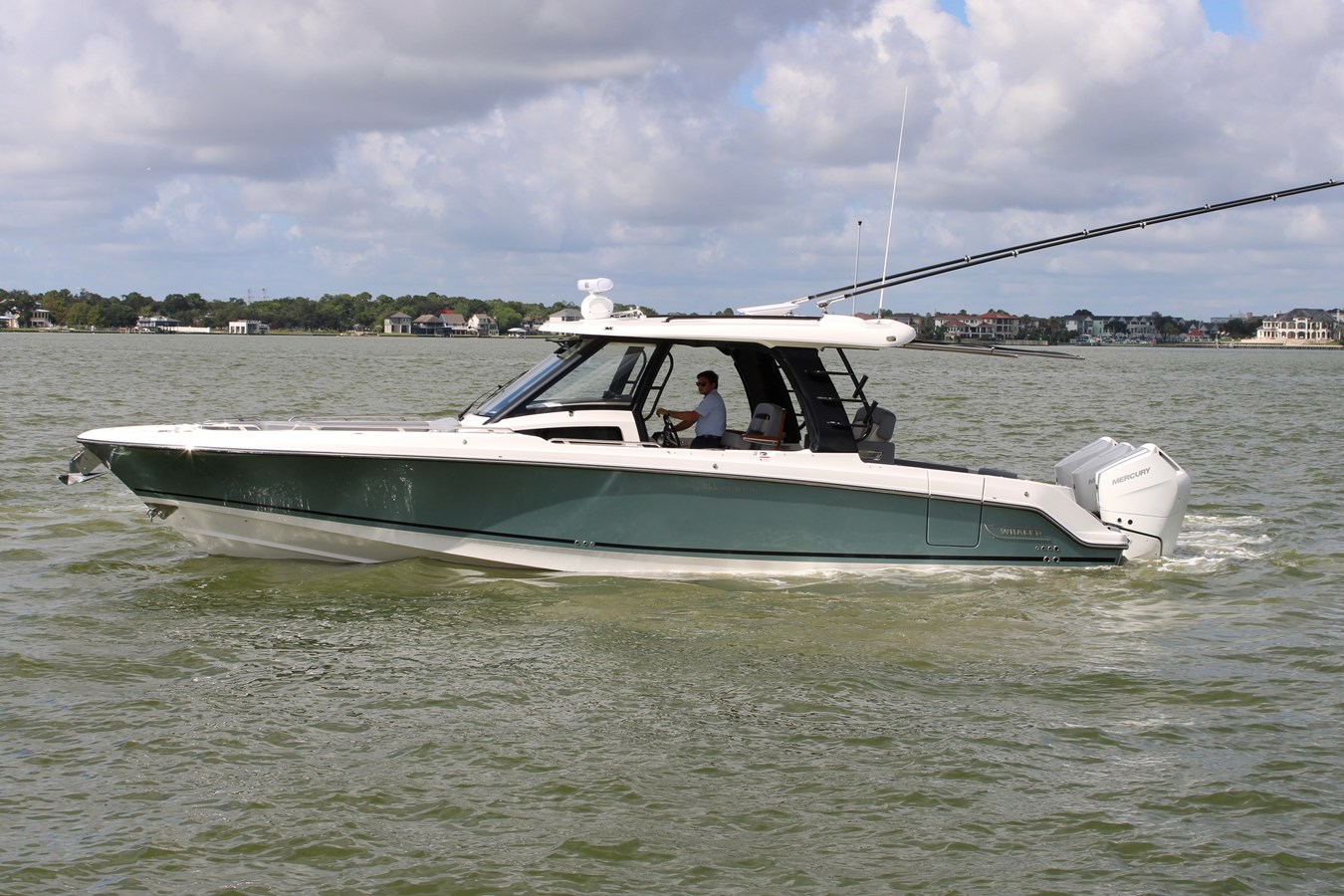 Boston Whaler 350 Realm — 2026 Boston Whaler 350 Realm