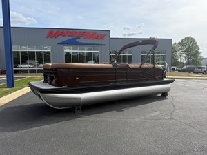 BENNINGTON 23 SSB LUXE