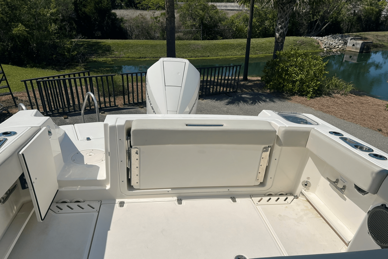 Boston Whaler 240 VANTAGE — 2022 Boston Whaler 240 Vantage — fotoğraf 4