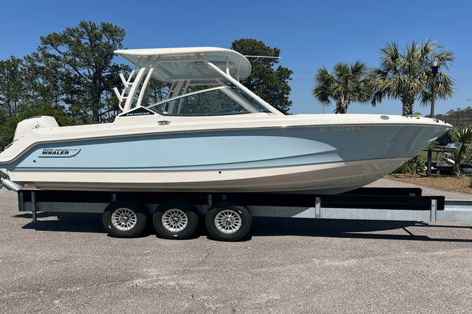 BOSTON WHALER 240 VANTAGE — 2022 Boston Whaler 240 Vantage