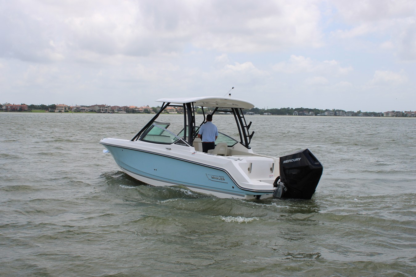 Boston Whaler 240 Vantage — 2026 Boston Whaler 240 Vantage — fotoğraf 4