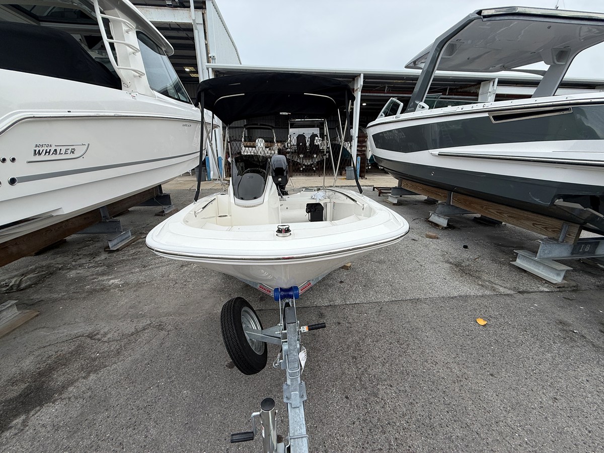 Boston Whaler 130 Super Sport — 2027 Boston Whaler 130 Super Sport — fotoğraf 2