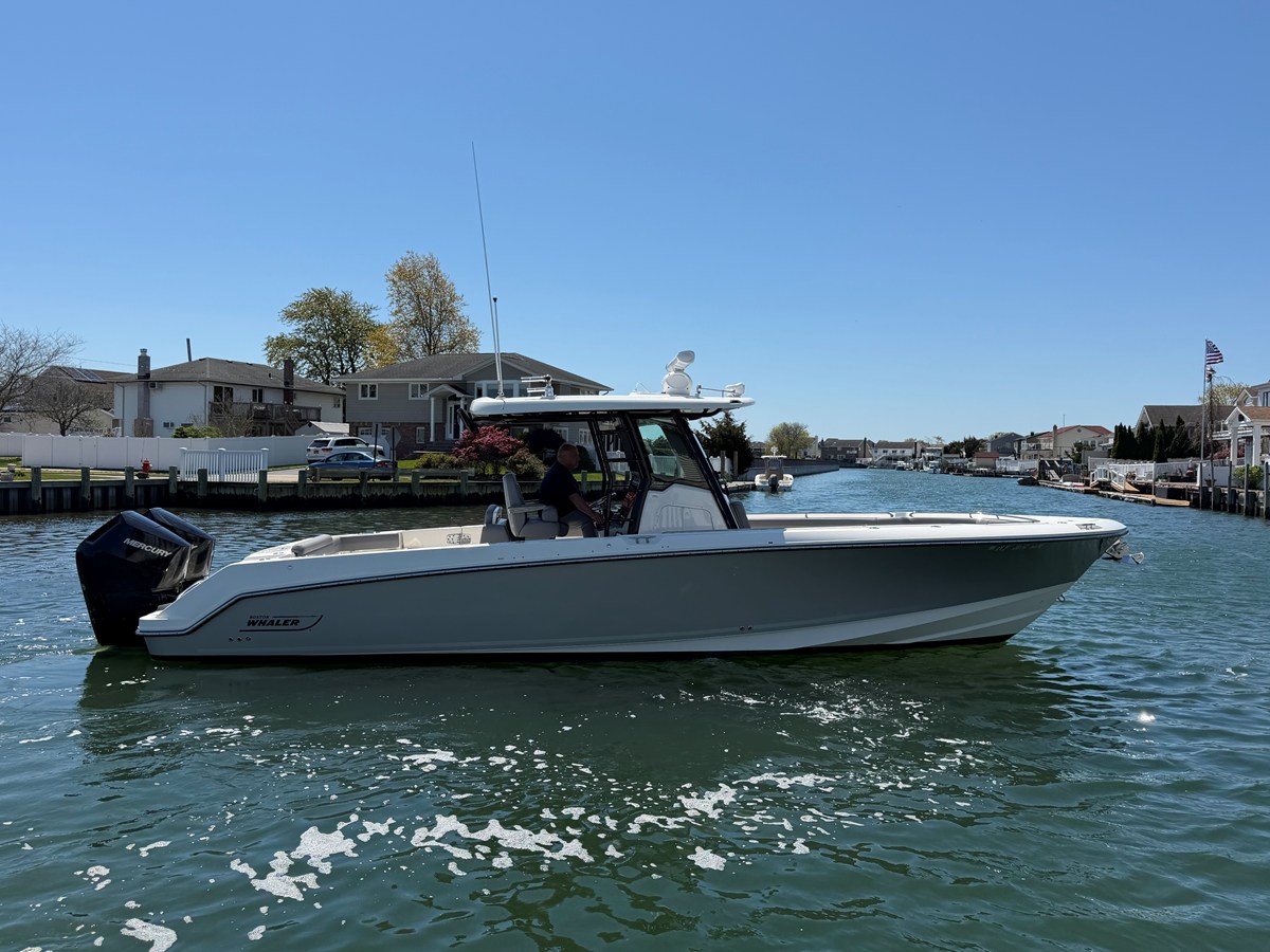 Boston Whaler 330 OUTRAGE — 2024 Boston Whaler 330 Outrage — fotoğraf 3