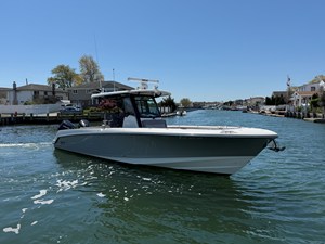 BOSTON WHALER 330 OUTRAGE 486987