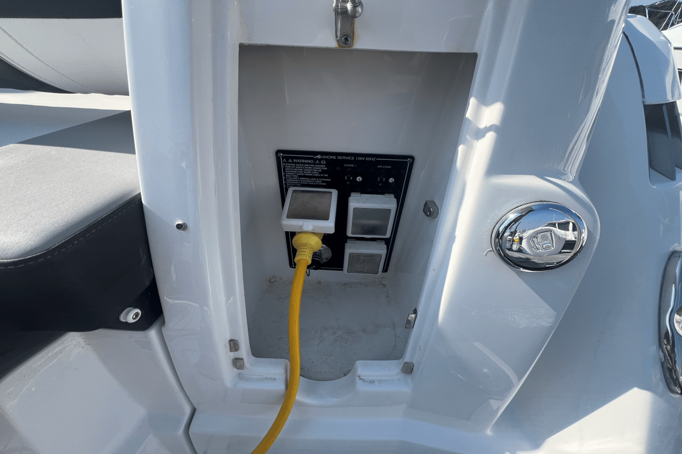 Monterey 335 SPORT YACHT — 2021 Monterey 335 Sport Yacht — fotoğraf 5