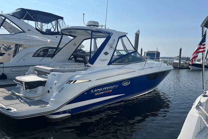 MONTEREY 335 SPORT YACHT — 2021 Monterey 335 Sport Yacht