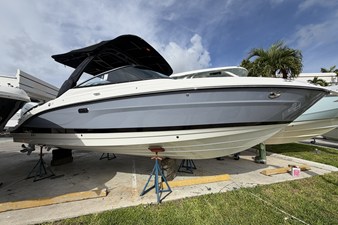 SEA RAY SLX 280 OUTBOARD