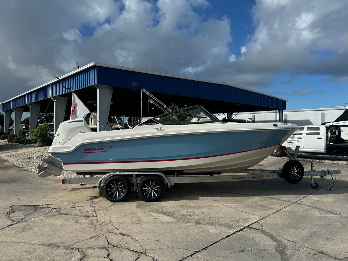 Boston Whaler 210 Vantage — 2026 Boston Whaler 210 Vantage — fotoğraf 2