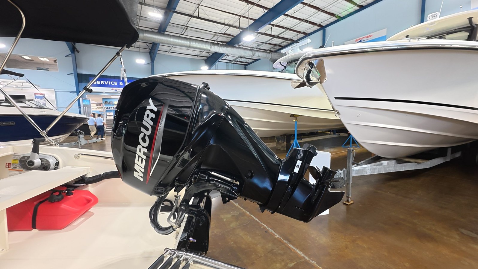 Boston Whaler 130 Super Sport — 2026 Boston Whaler 130 Super Sport — fotoğraf 5