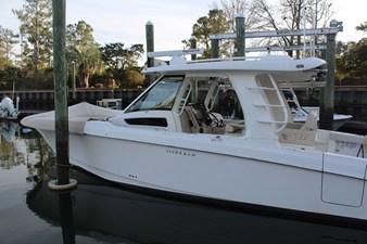 BOSTON WHALER 350 REALM 487060