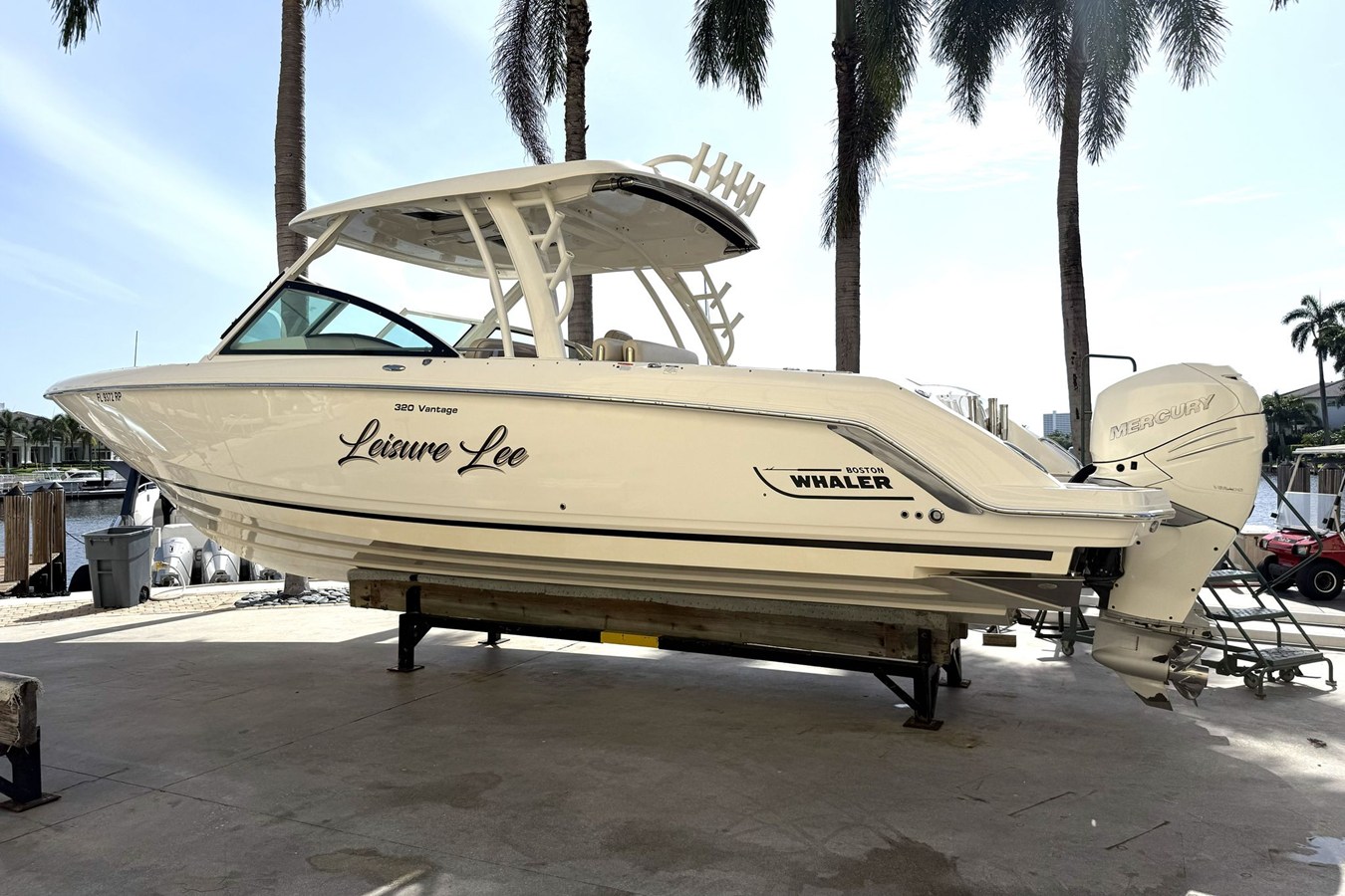 Boston Whaler 320 VANTAGE — 2018 Boston Whaler 320 Vantage — fotoğraf 4
