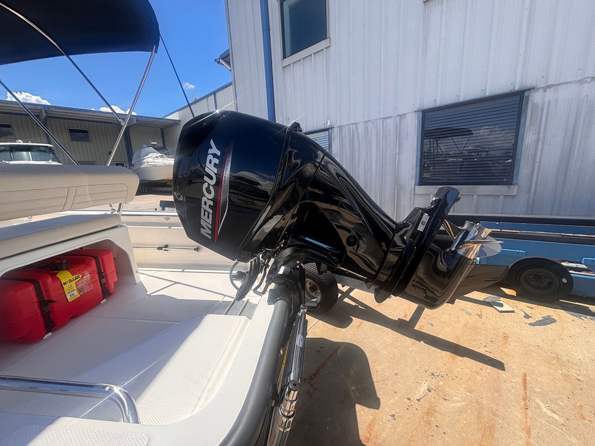 Boston Whaler 150 Montauk — 2027 Boston Whaler 150 Montauk — fotoğraf 3