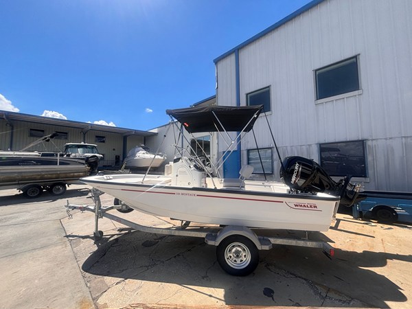 BOSTON WHALER 150 MONTAUK — 2027 Boston Whaler 150 Montauk