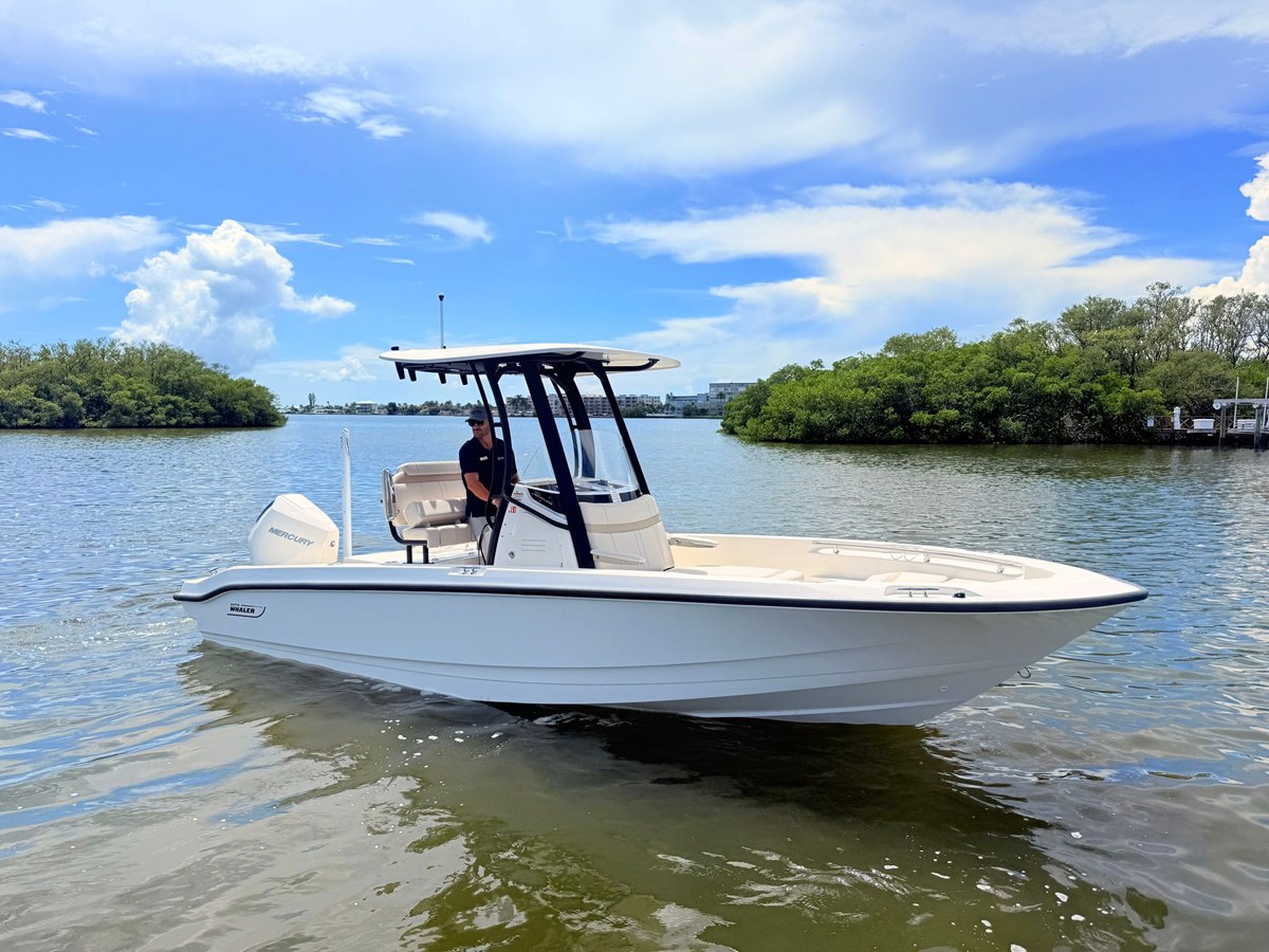 Boston Whaler 220 Dauntless — 2027 Boston Whaler 220 Dauntless — fotoğraf 3